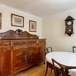 Classic Grzybowska Apartmán